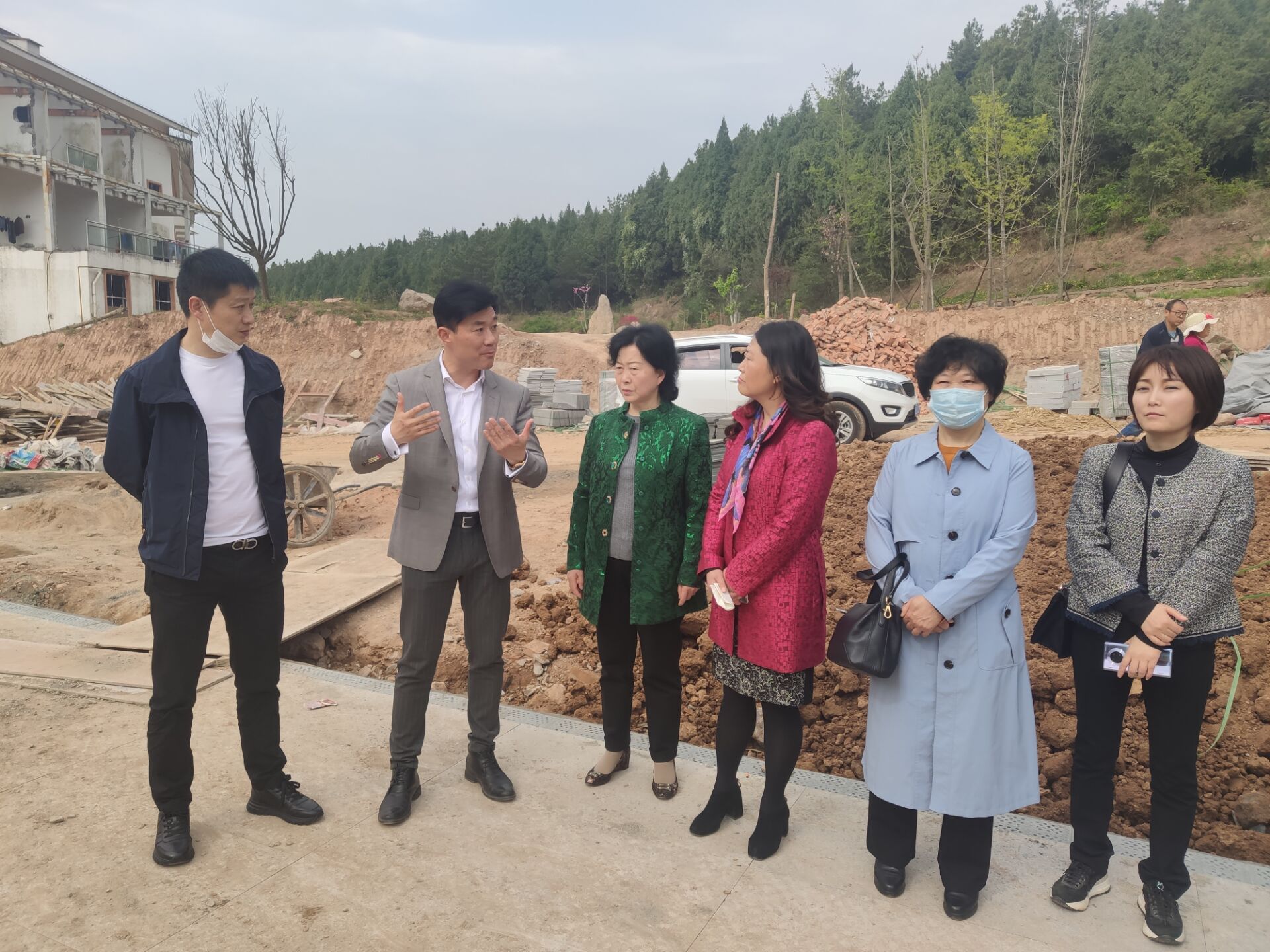 赵爱武前往利州区龙潭乡调研鲲鹏小镇项目建设情况