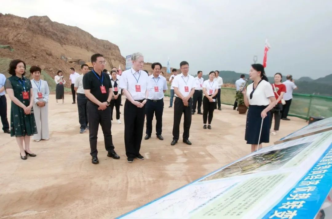 我市组织部分全国、省、市人大代表开展专题调研