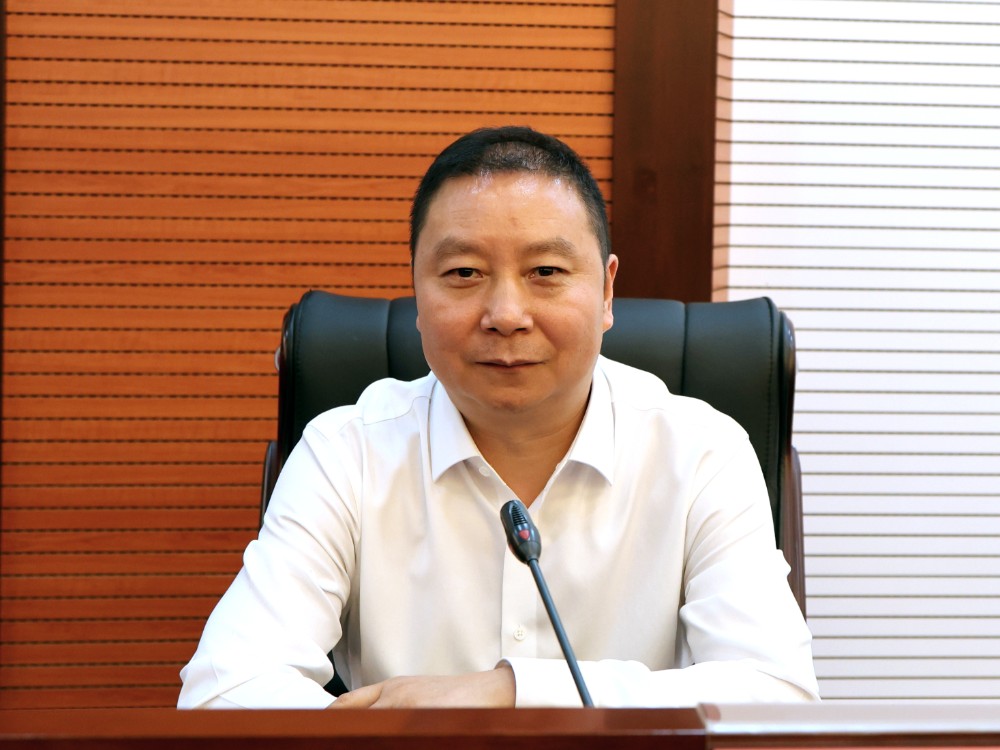 李汀1.jpg