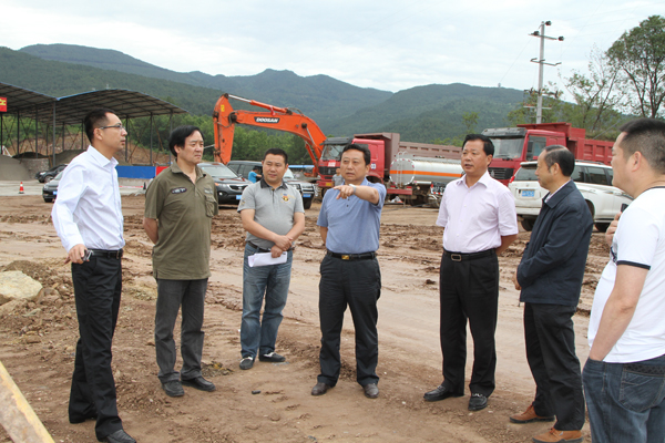 赖庆润调研陵宝二线等BT项目建设情况