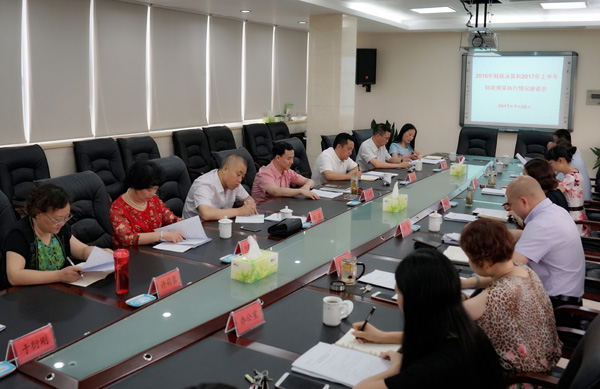 唐小平调研全市财政预决算执行情况