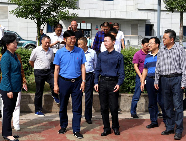市人大常委会视察公共文化服务体系建设并调研省（残）运会筹备情况