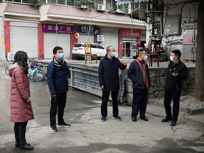 市人大常委会秘书长任利国带队督导机关值守小区疫情防控工作