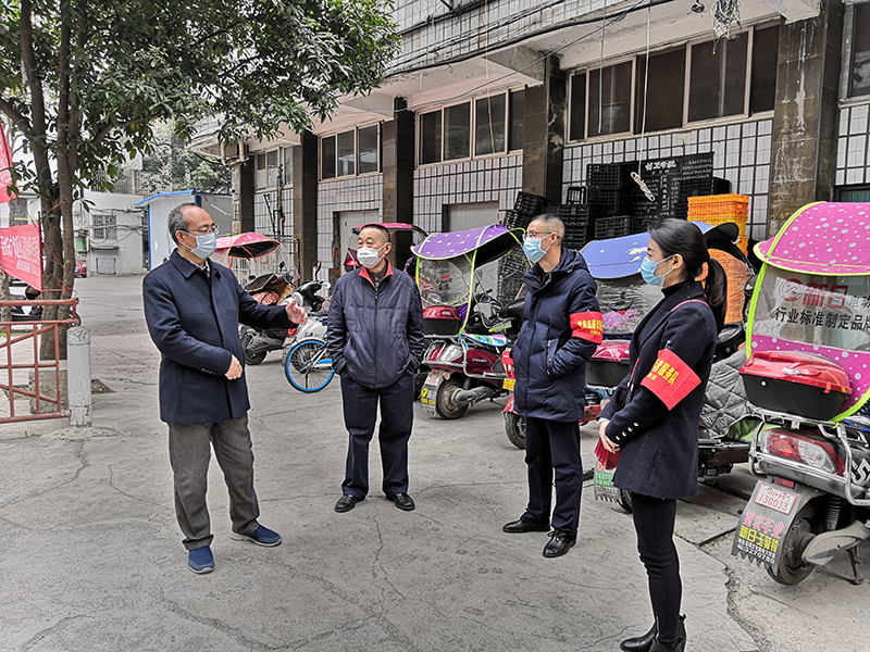 市人大常委会秘书长任利国一行督促指导防疫工作